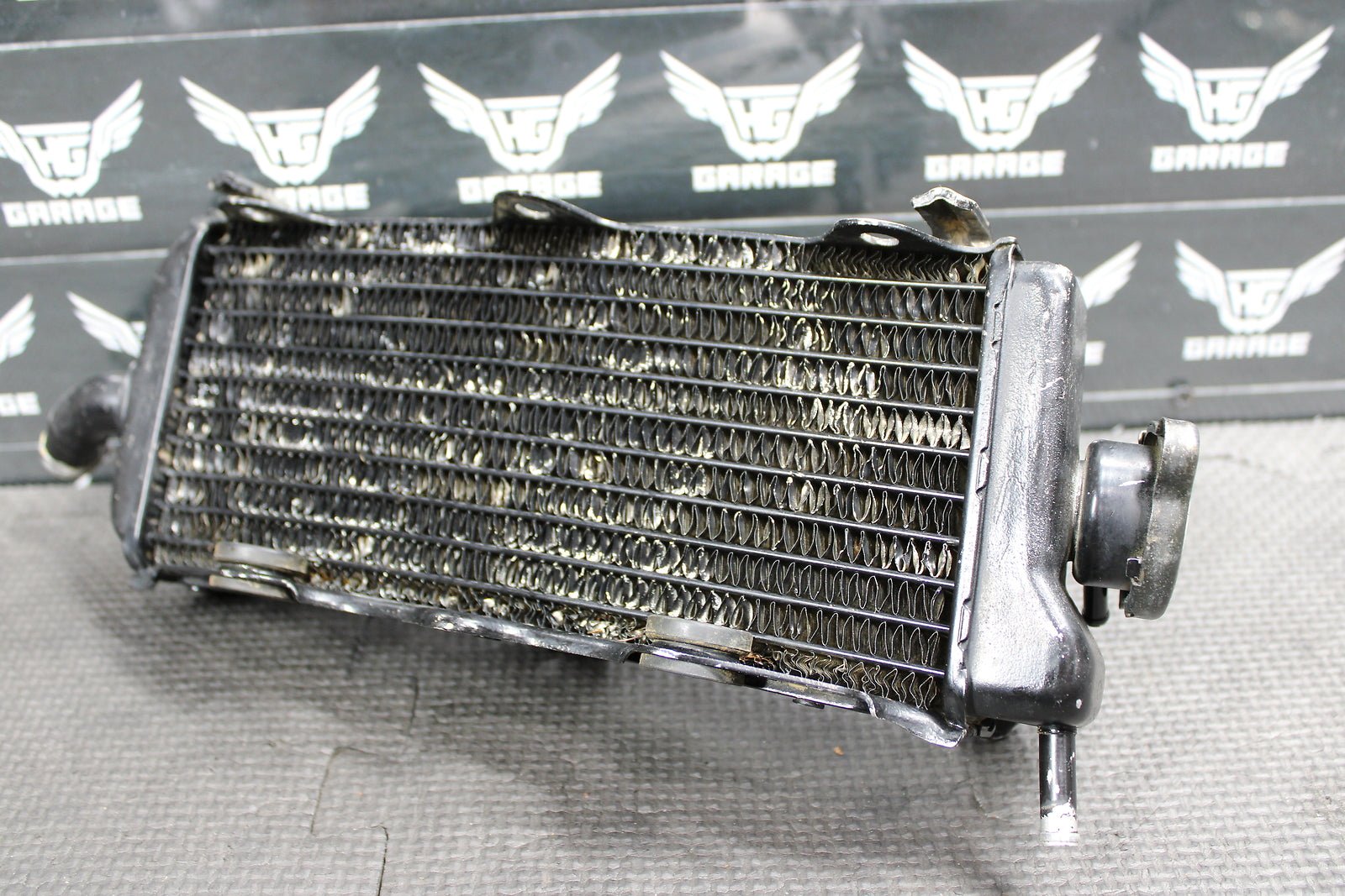 1995 93 - 95 SUZUKI RM250 OEM RIGHT FILL SIDE RADIATOR COOLER RADIATOR 17710 - 28E01 - hggarage