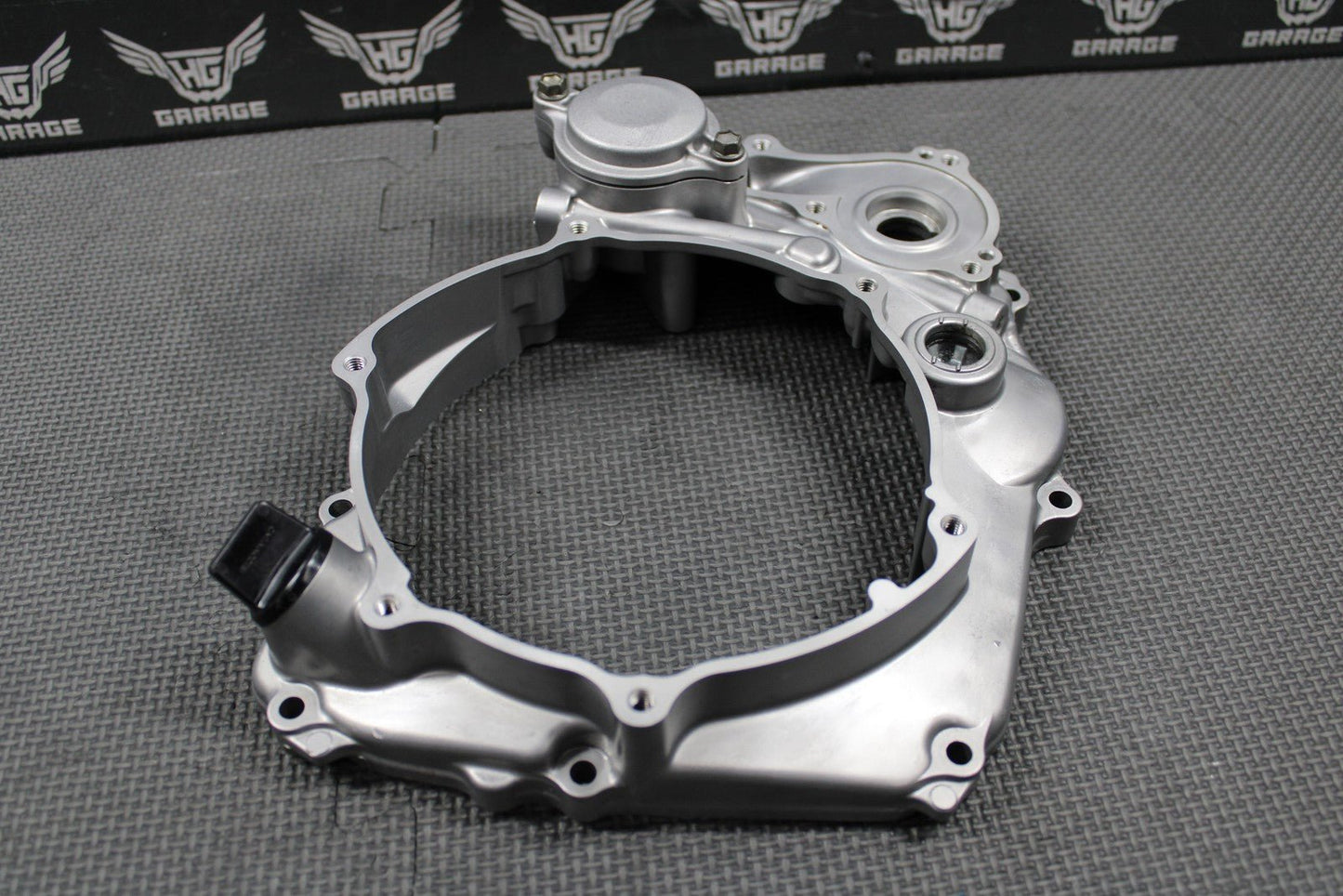 2020 YAMAHA YZ250F YZ250FX OEM RIGHT CASE INNER CLUTCH COVER B7B - 15431 - 00 - 00 - hggarage