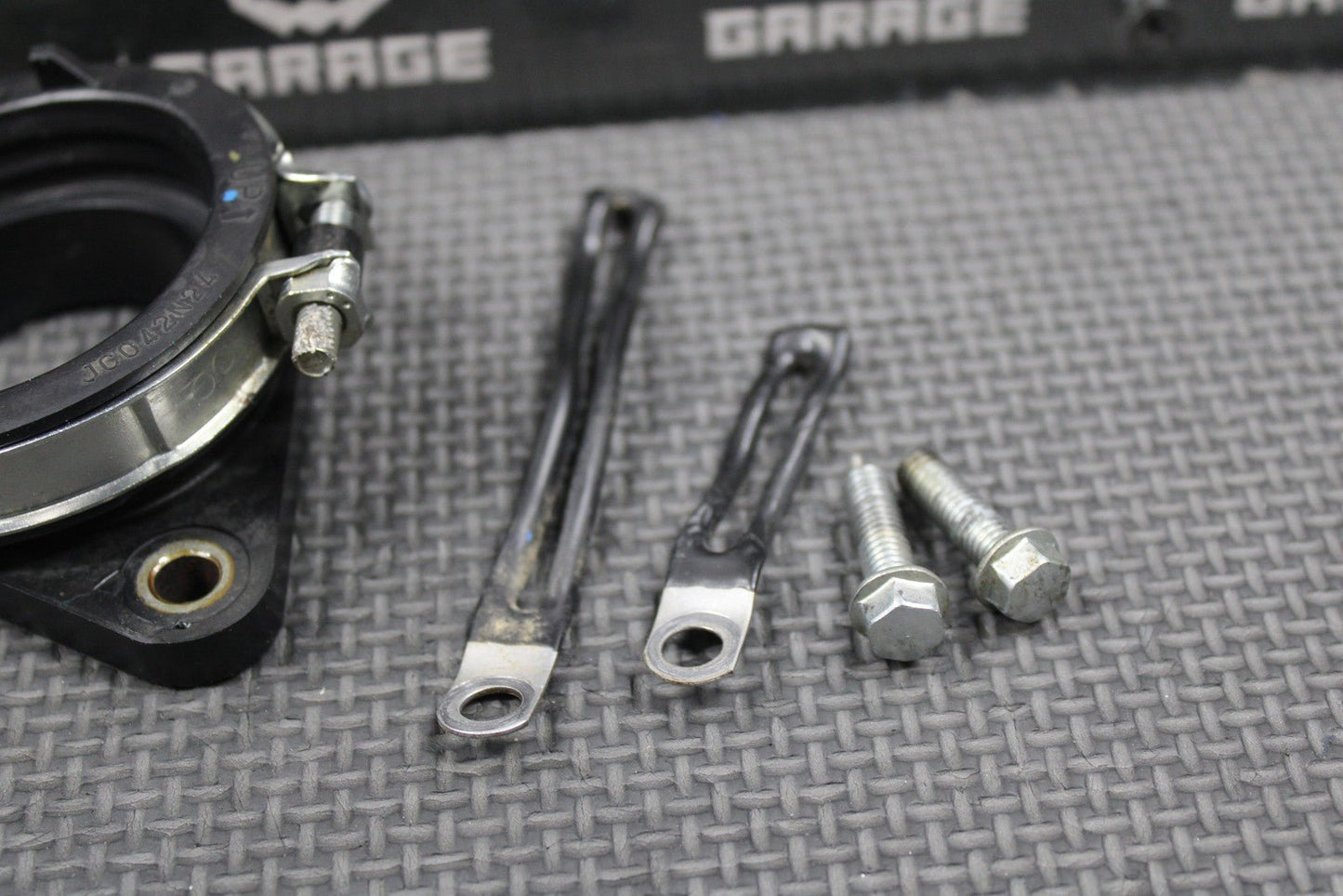 2020 SUZUKI RMZ250 OEM CYLINDER HEAD JOINT INTAKE BOOT PIPE 13101 - 46K00 - hggarage