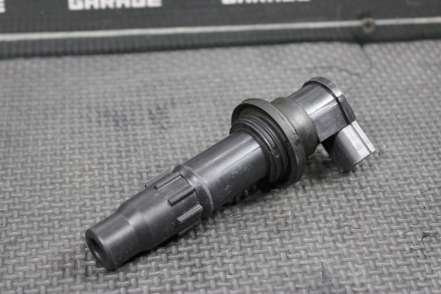 2005 YAMAHA 03 - 09 YZ450F OEM DENSO IGNITION COIL PLUG 5TA - 82310 - 10 - 00 - hggarage