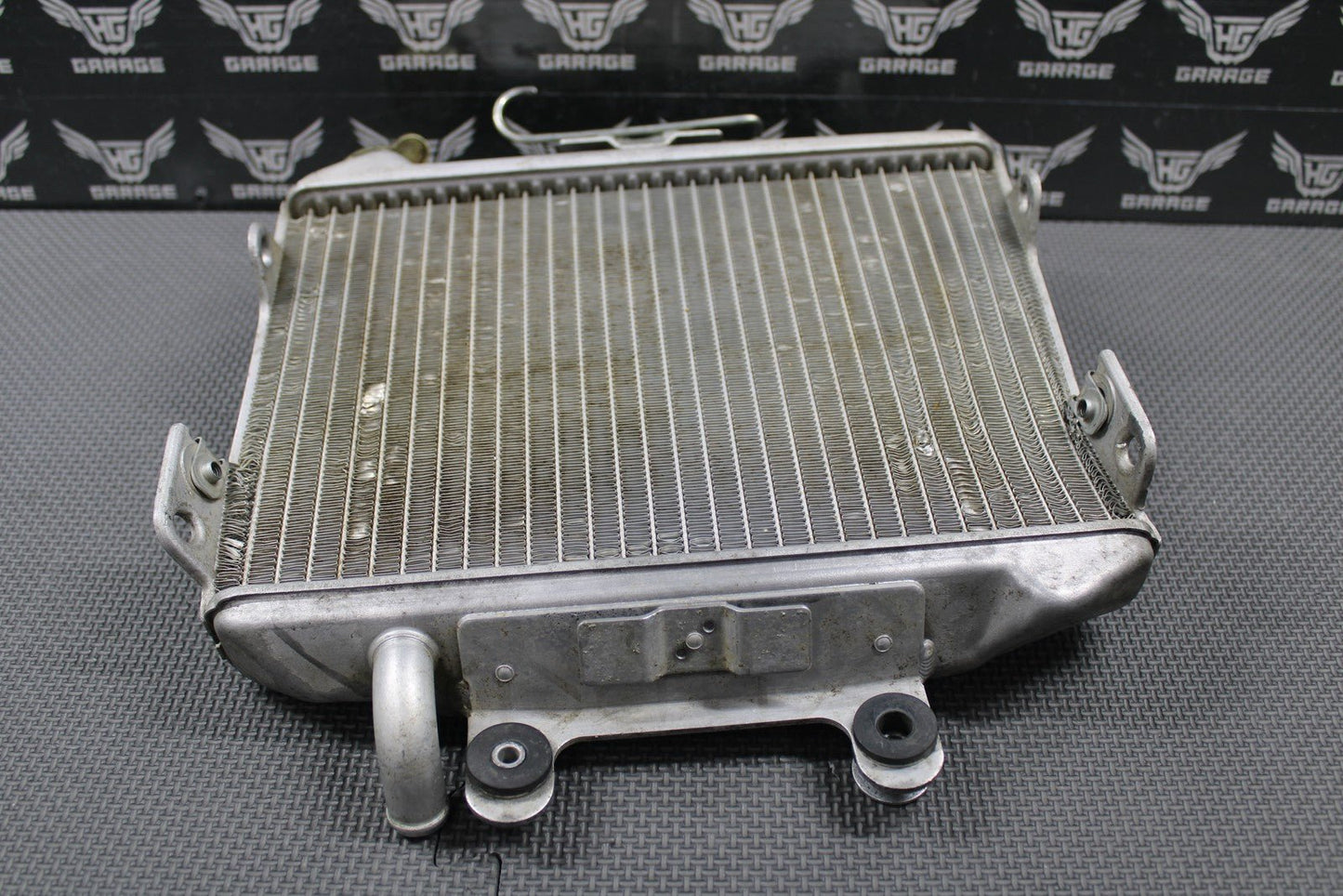 1997 HONDA 97 - 99 CR250R OEM RADIATOR COOLER W/ CAP 19100 - KZ3 - J10 GOOD - hggarage