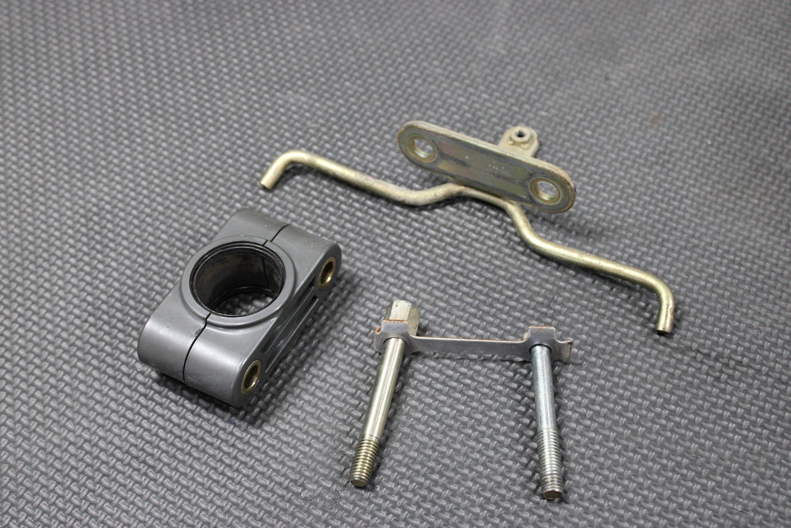 1991 87 - 06 YAMAHA BANSHEE 350 OEM STEERING STEM COLUMN BUSHING 3GG - 23813 - 20 - 00 - hggarage