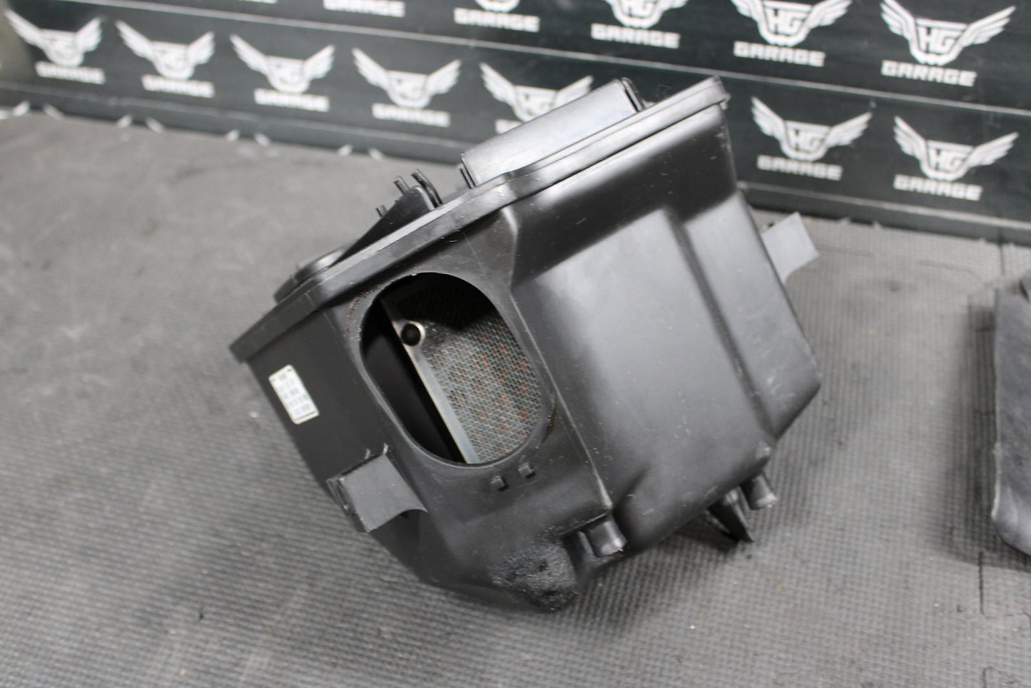 2009 HONDA CRF230L CRF230M OEM AIRBOX INTAKE AIR CLEANER CASE - hggarage