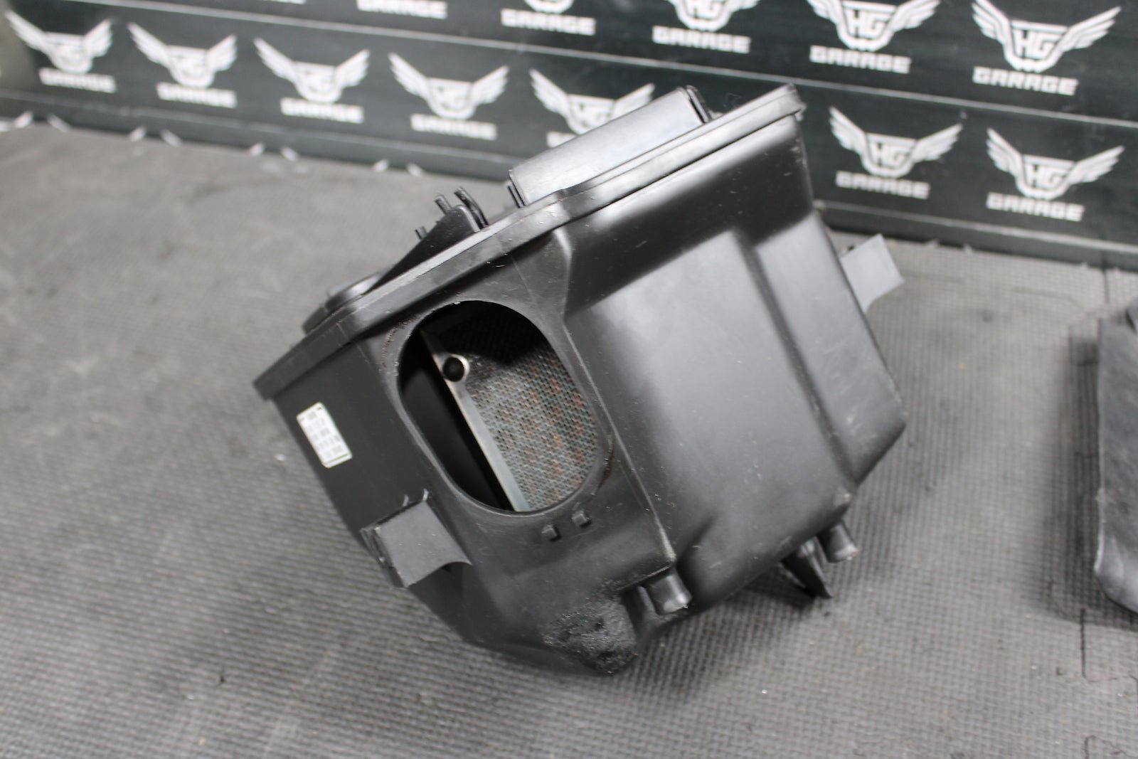 2009 HONDA CRF230L CRF230M OEM AIRBOX INTAKE AIR CLEANER CASE - hggarage