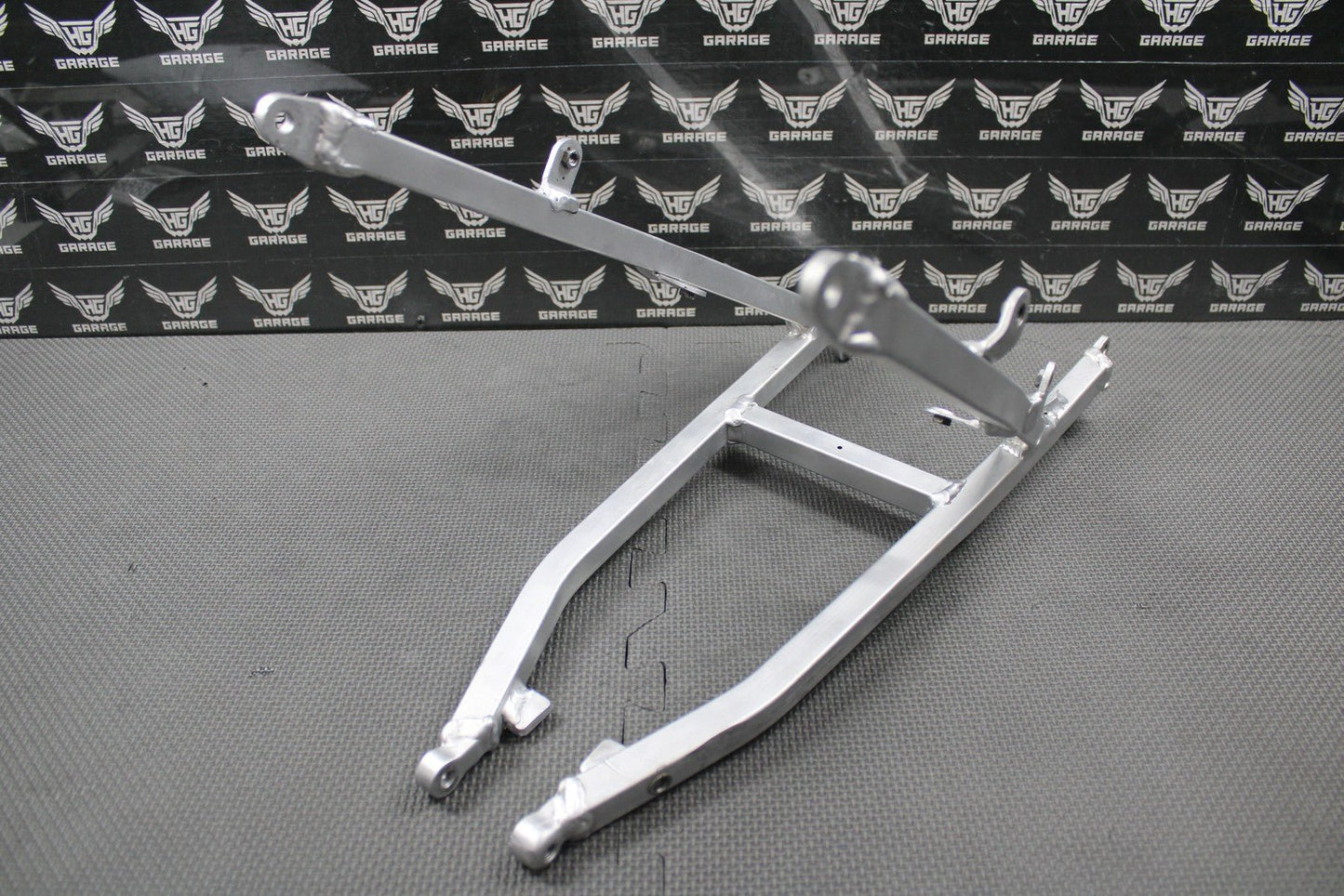 2000 2001 HONDA CR125R CR250R OEM REAR BACK SUB FRAME SUBFRAME 50200 - KZ3 - J30 - hggarage