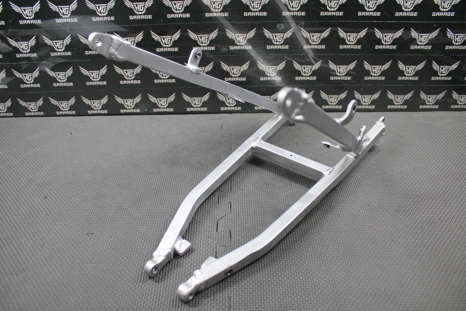2000 2001 HONDA CR125R CR250R OEM REAR BACK SUB FRAME SUBFRAME 50200 - KZ3 - J30 - hggarage