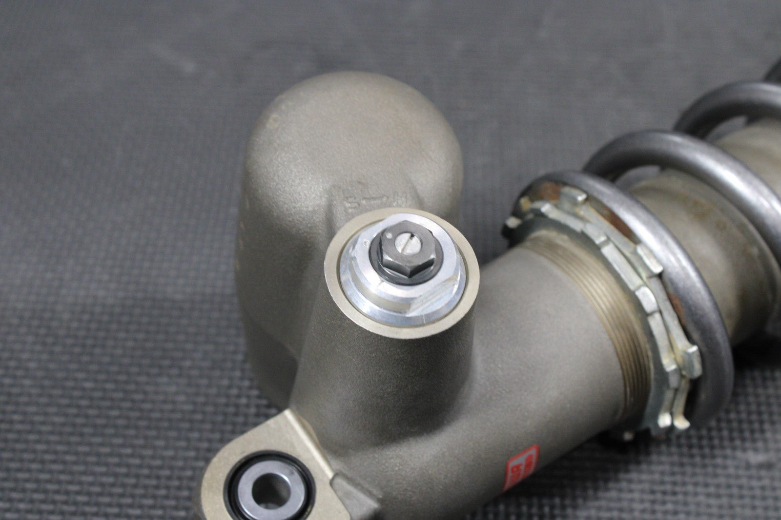 2018 HONDA CRF250R OEM REAR BACK SHOCK ABSORBER SUSPENSION 52400 - K95 - A21 GOOD - hggarage