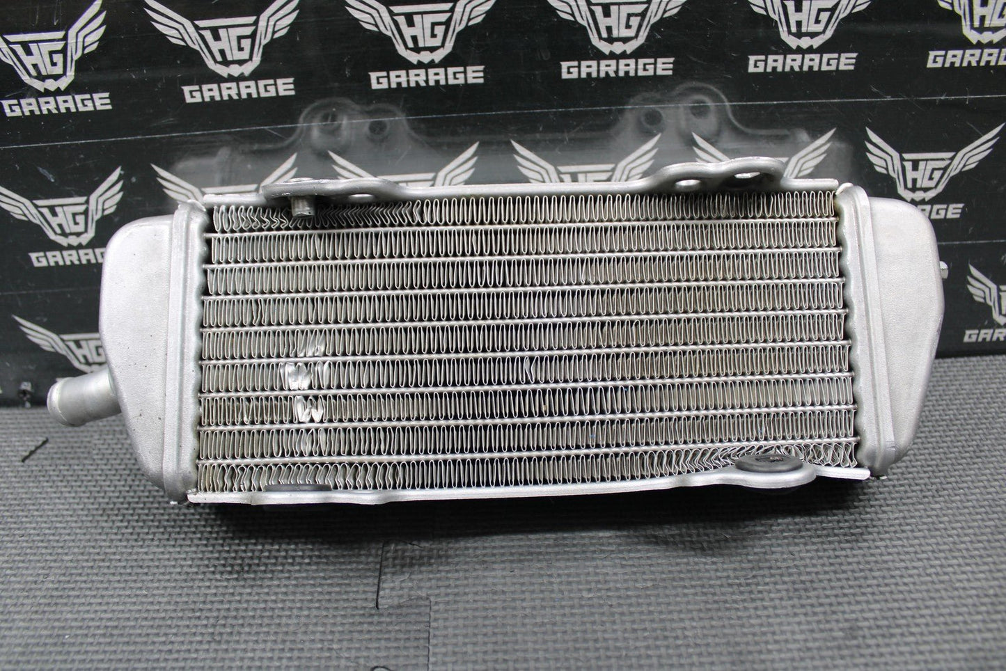 2004 98 - 06 KTM 125SX OEM RIGHT SIDE RADIATOR COOLER RADIATOR 50335008100 - hggarage