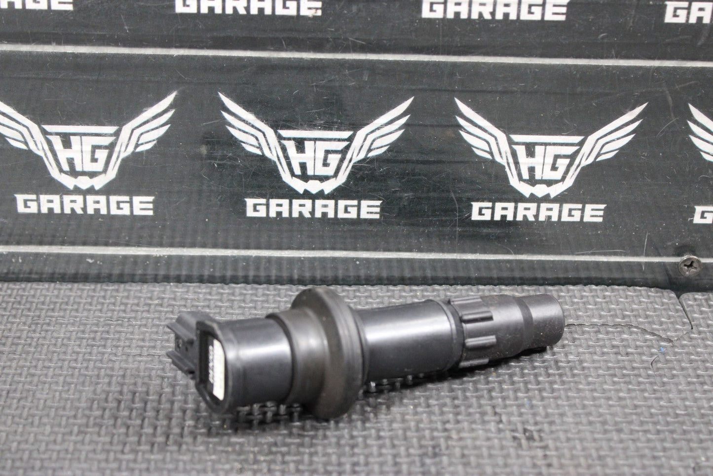 2005 YAMAHA 03 - 09 YZ450F OEM DENSO IGNITION COIL PLUG 5TA - 82310 - 10 - 00 - hggarage