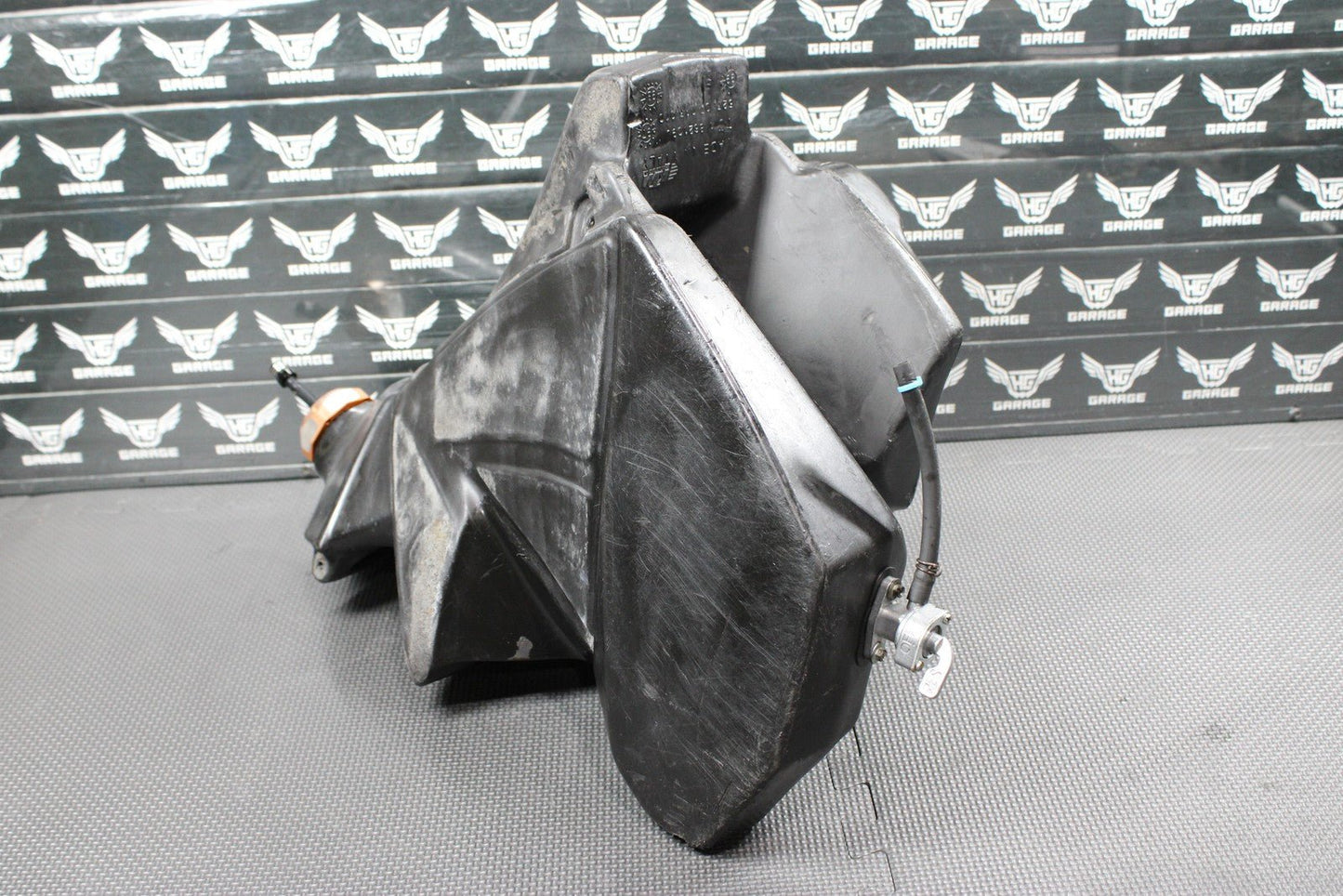2000 KTM 250 EXC 12 LITER OEM GAS FUEL TANK CELL PETROL RESERVOIR 52307013000 - hggarage