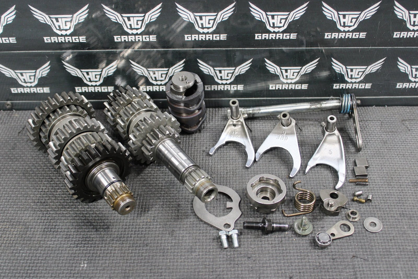 2009 YAMAHA YZ450F OEM ENGINE TRANSMISSION TRANNY ASSEMBLY GEARS - hggarage