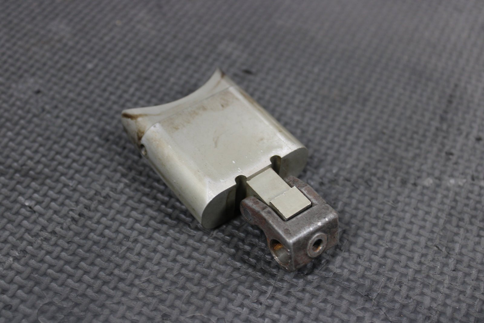 2000 Suzuki RM250 OEM Engine Power Valve Governor 11206 - 37E30 11255 - 37E31 - hggarage