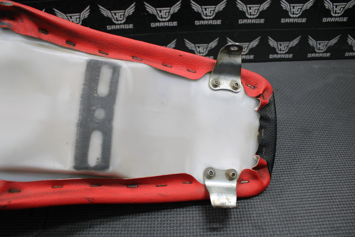 2008 06 - 08 HONDA CRF250R OEM SEAT SADDLE FOAM PAN COVER 77100 - KRN - A01 - hggarage