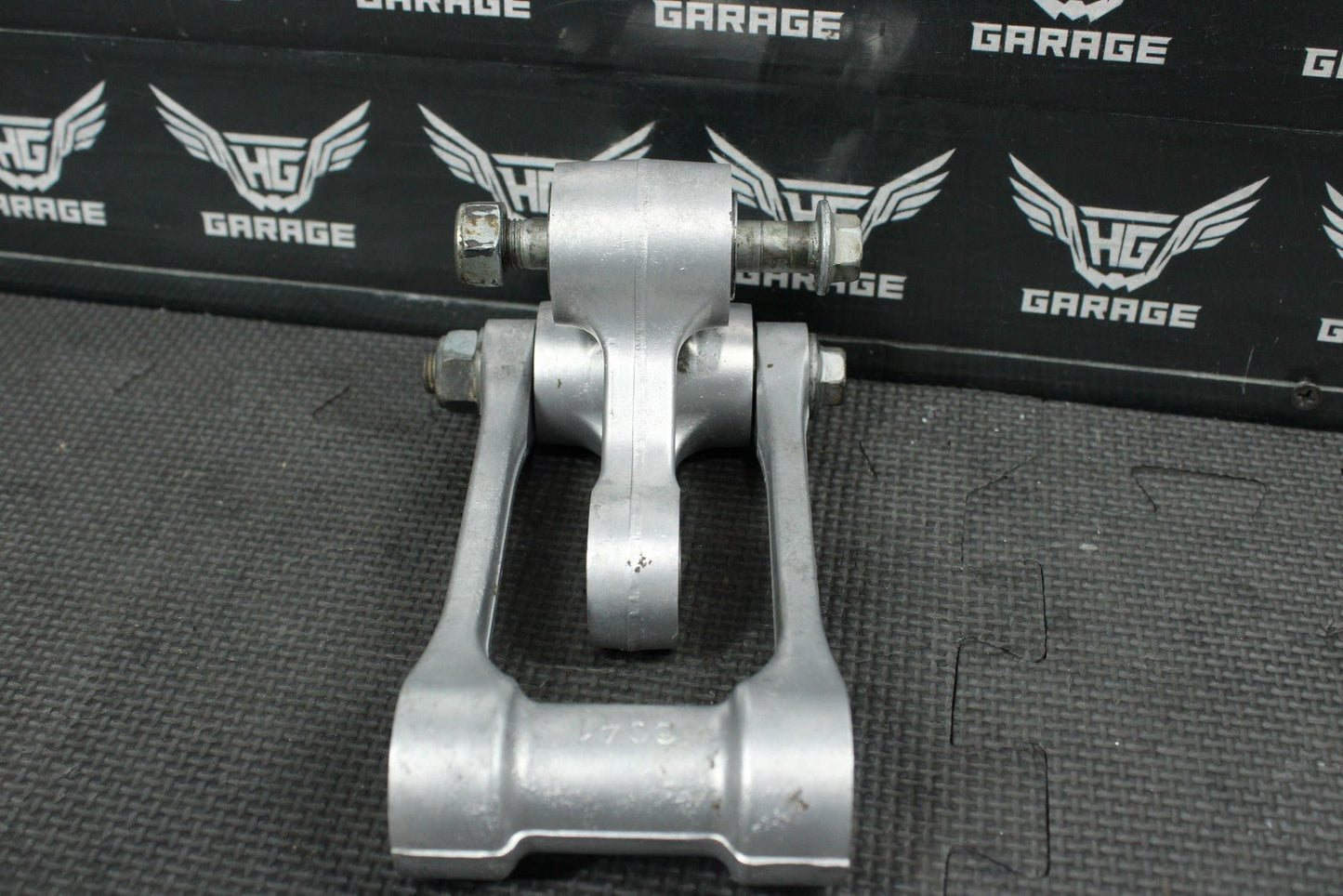 2004 HONDA CRF250R OEM REAR SHOCK LINKAGE LINKS RELAY ARM 52465 - KSK - 000 - hggarage
