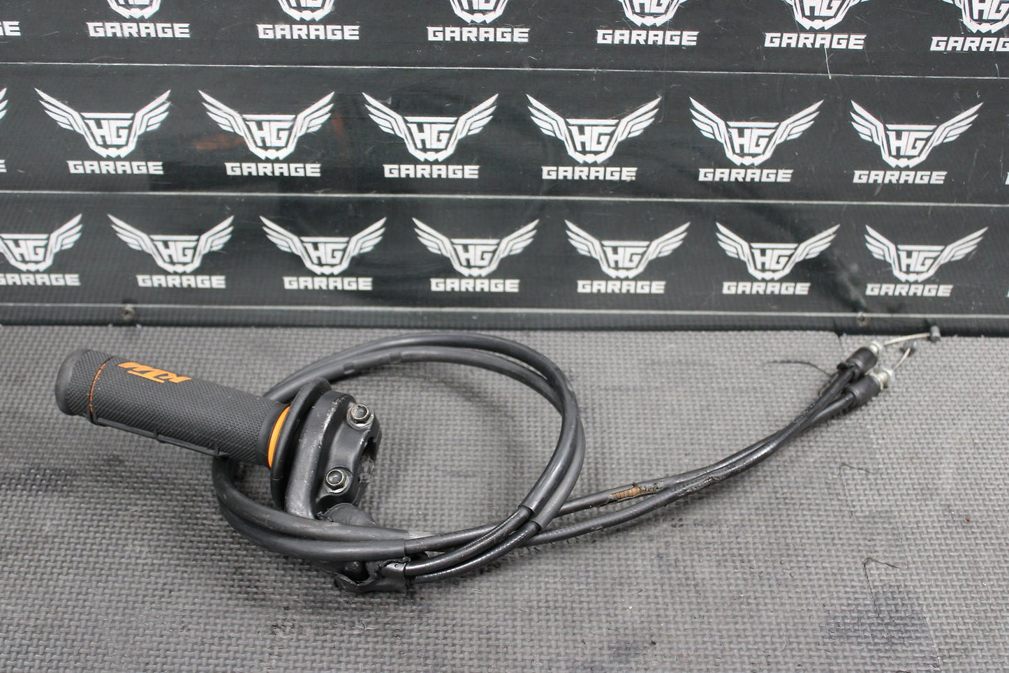 2006 KTM 450SX OEM Right Throttle Grip 59002091300 78102010100 - hggarage