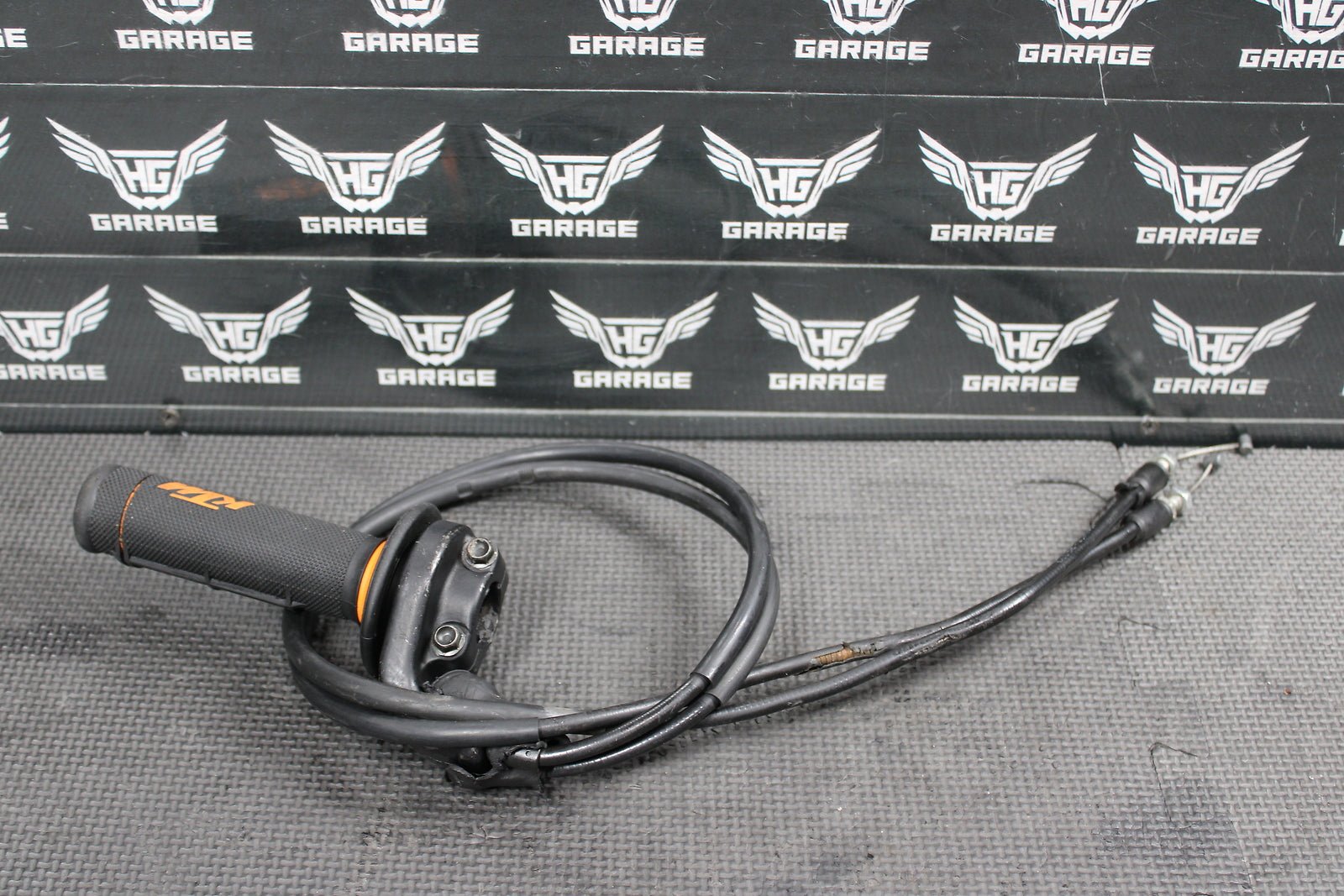 2006 KTM 450SX OEM Right Throttle Grip 59002091300 78102010100 - hggarage