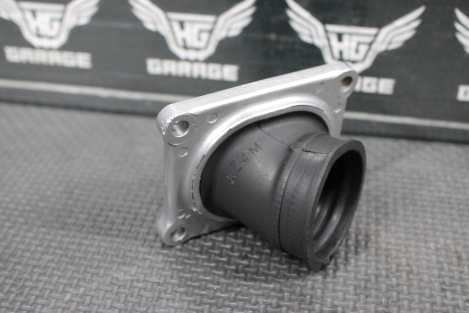 1998 HONDA CR125R OEM INTAKE REED BLOCK ASSEMBLY 14100 - KZ4 - J01 16221 - KZ4 - A10 - hggarage