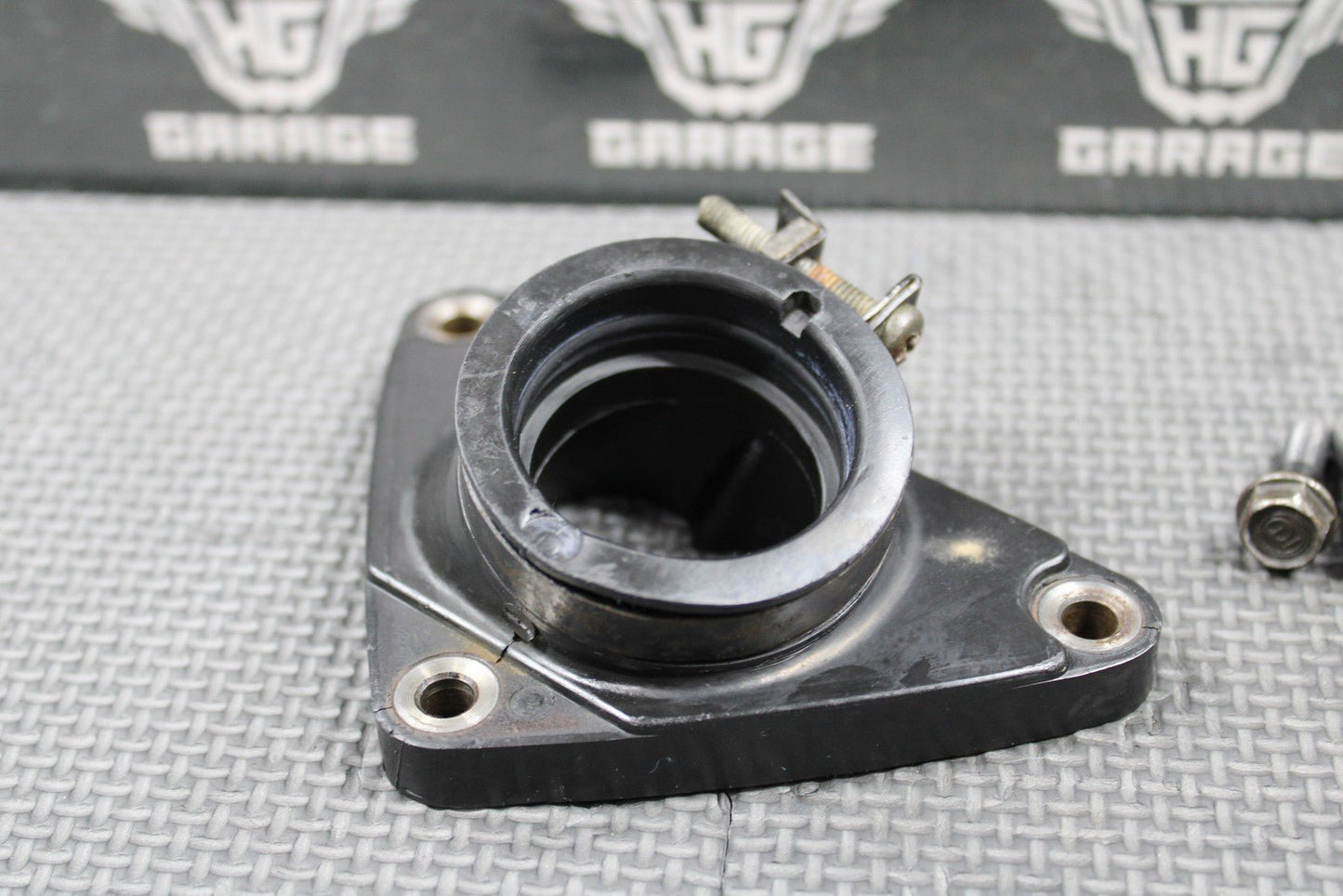 1991 HONDA 86 - 04 XR250R OEM CARB CARBURETOR JOINT INTAKE BOOT 16211 - KT1 - 013 - hggarage