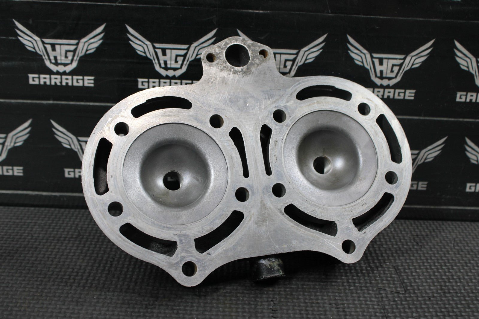1991 87 - 06 YAMAHA BANSHEE 350 OEM ENGINE TOP END CYLINDER HEAD 2GU - 11111 - 00 - 00 - hggarage