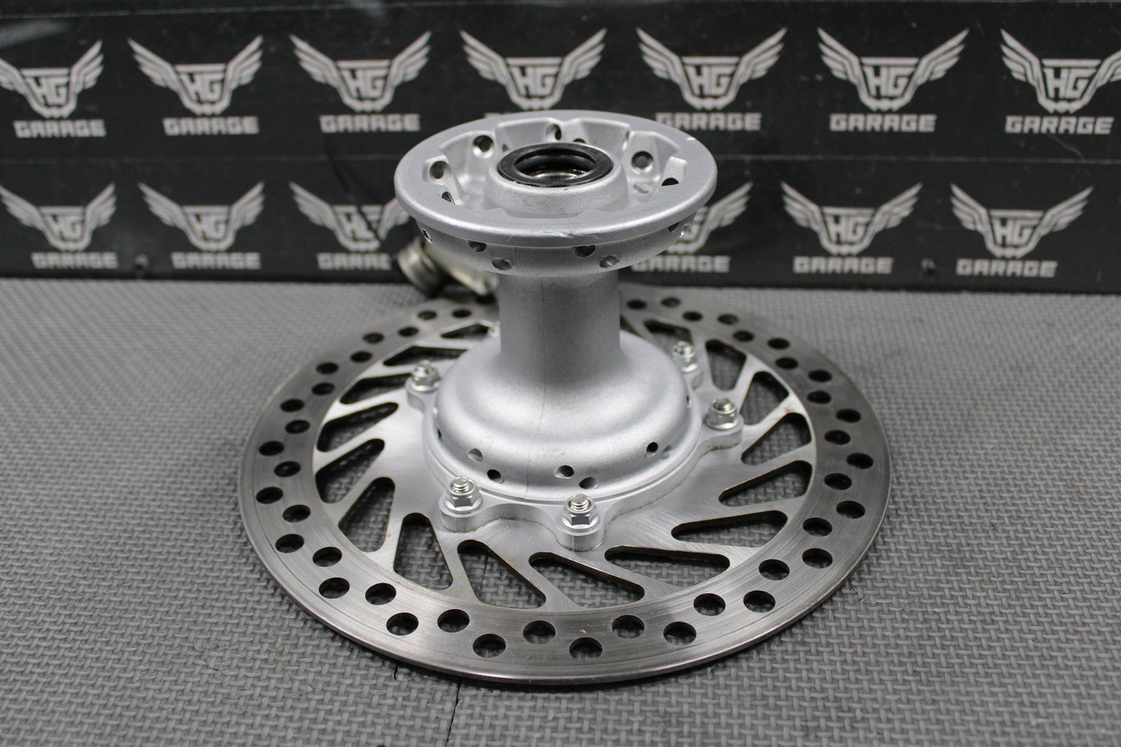 1995 HONDA 95 - 97 CR500R 95 - 96 CR250R OEM FRONT WHEEL RIM HUB ROTOR 44601 - MAC - 680 - hggarage