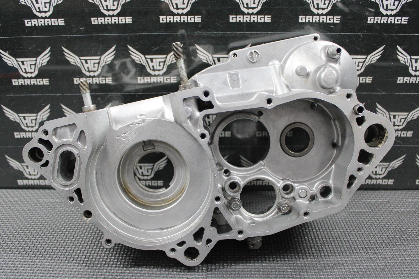 2006 2007 KAWASAKI KX250 OEM RIGHT ENGINE CRANKCASE CRANK CASE 14001 - 0065 GOOD! - hggarage