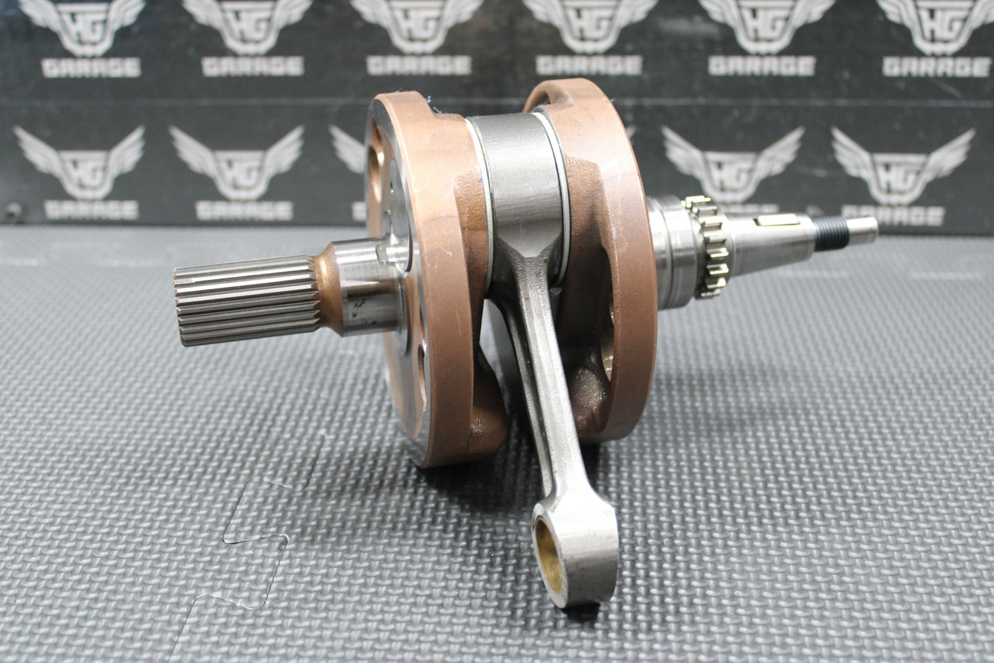 47557904