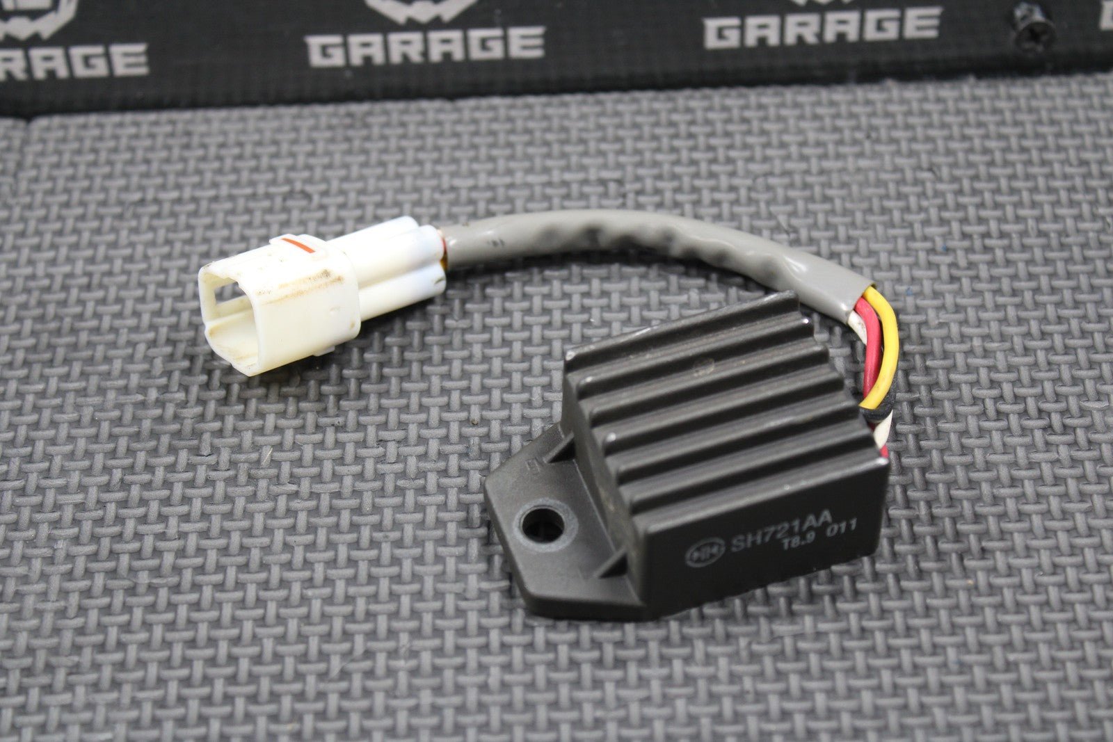 2010 KTM 06 - 11 250 XCF - W OEM RECTIFIER VOLTAGE REGULATOR WIRING 80011034000 GOOD - hggarage