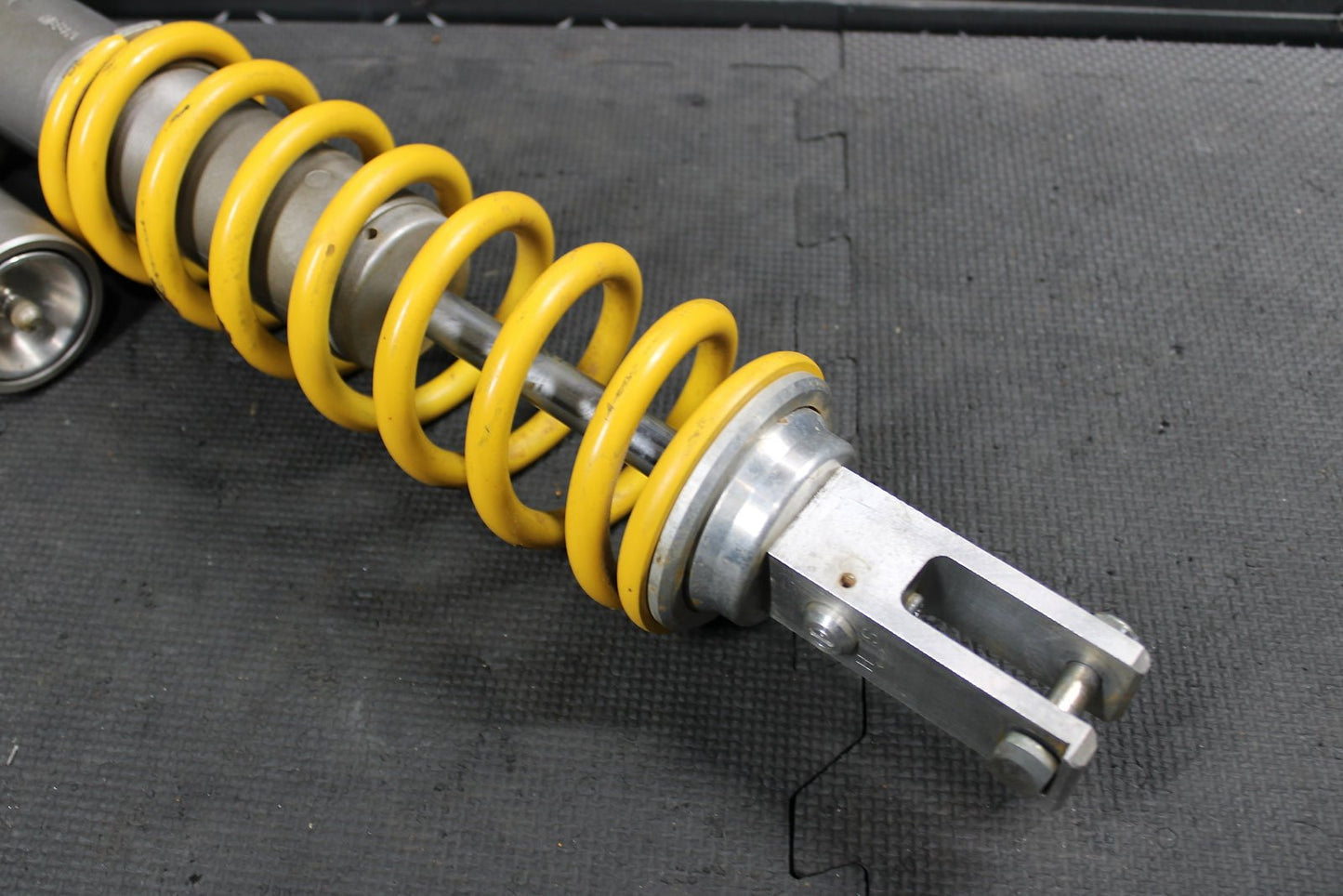 2002 HONDA CRF450R OEM SHOWA REAR BACK SHOCK ABSORBER SUSPENSION 52400 - MEB - 671 - hggarage