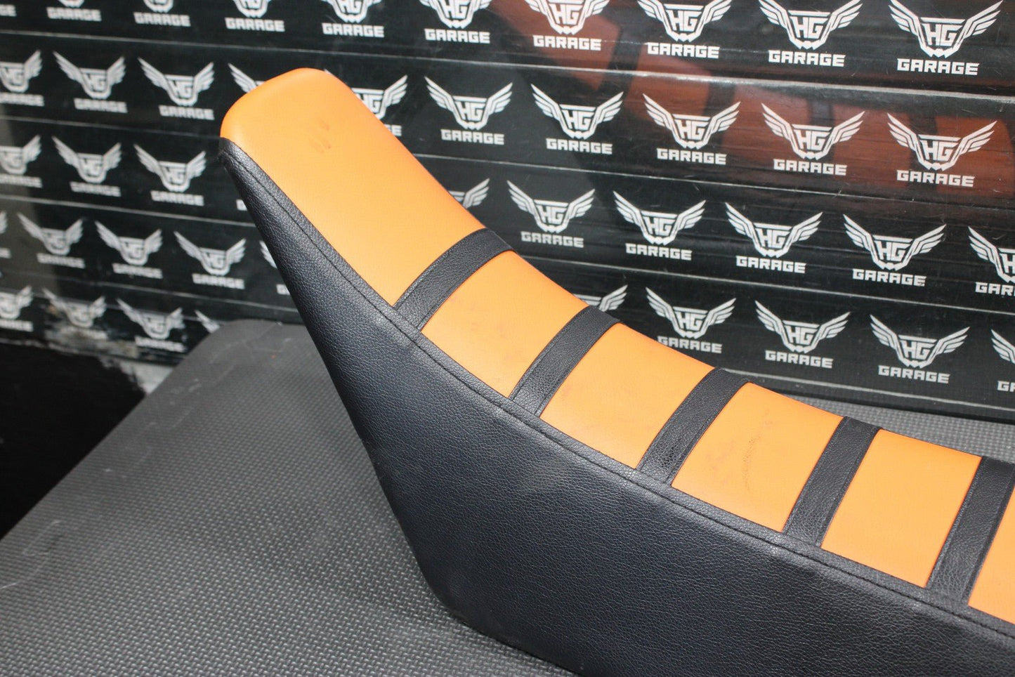 2000 KTM 250 EXC OEM SEAT SADDLE CUSHION COVER SEAT PAN 50307040000 - hggarage