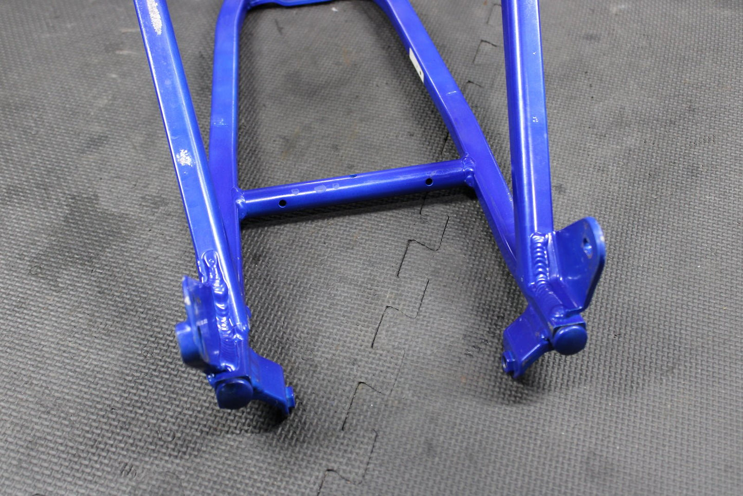 2000 YAMAHA 2001 YZ250F 2000 2001 YZ426F OEM REAR BACK SUB FRAME SUBFRAME - hggarage