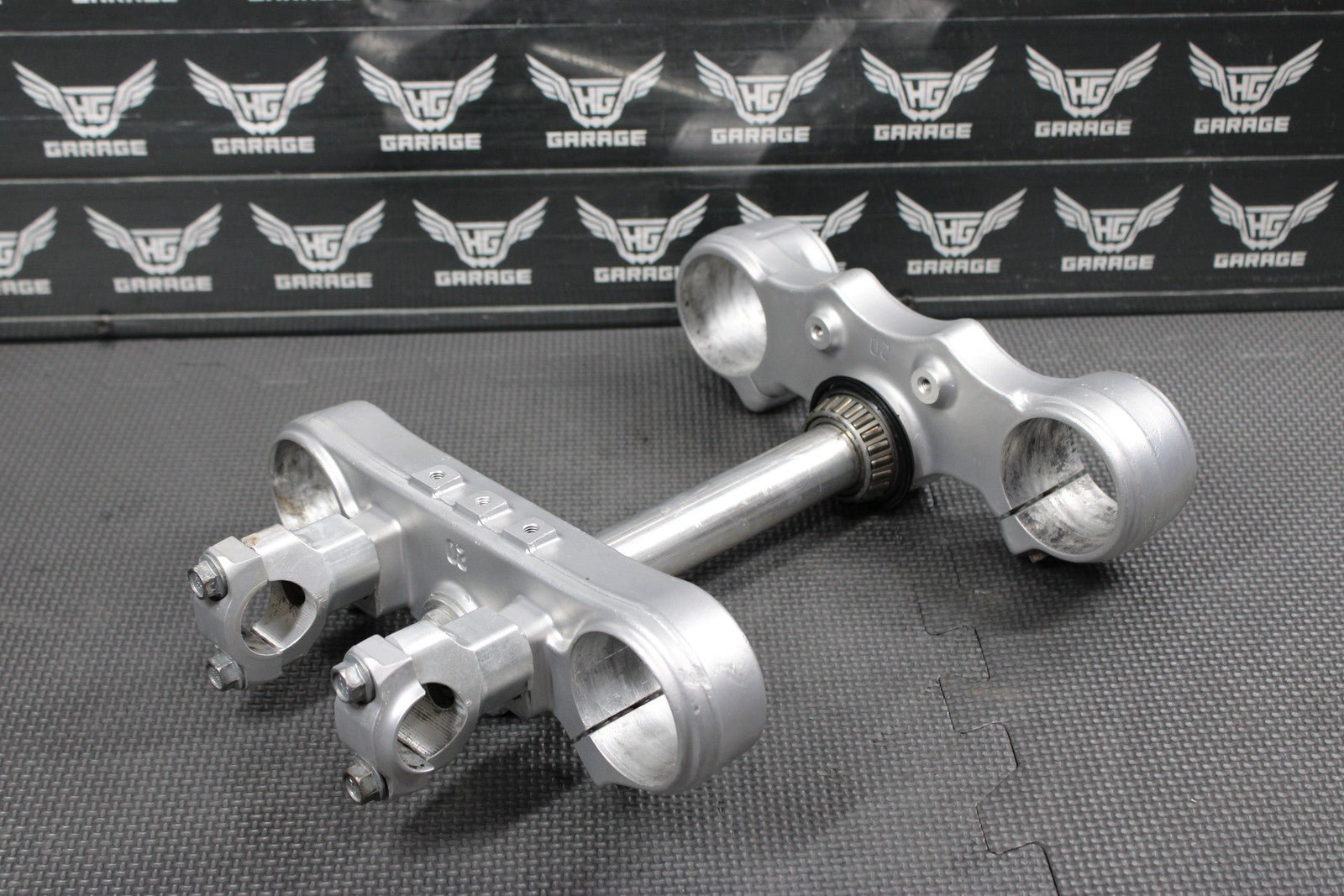 2000 KTM 250 EXC OEM FRONT FORKS LOWER UPPER TRIPLE TREE STEM CLAMP 59001034020 - hggarage