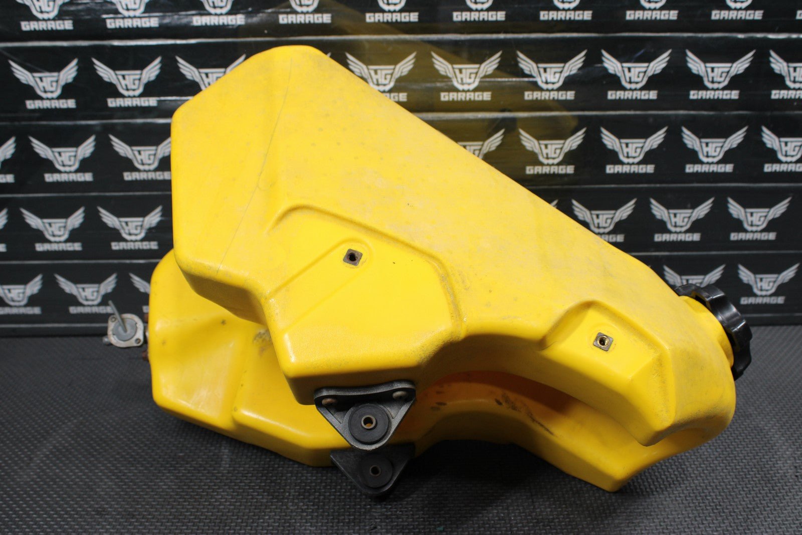 1996 SUZUKI RM250 OEM GAS FUEL TANK CELL PETROL RESERVOIR 44110 - 37E01 - 25Y - hggarage