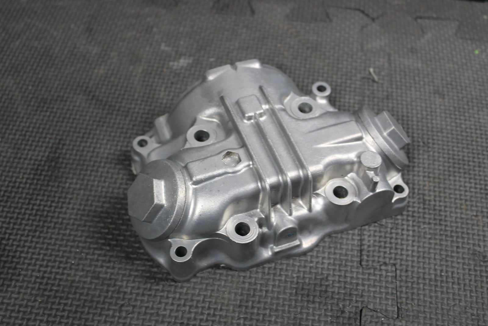 2005 HONDA CRF150F ENGINE MOTOR CYLINDER HEAD COVER VALVE ROCKER ASSEMBLY 12000 - hggarage