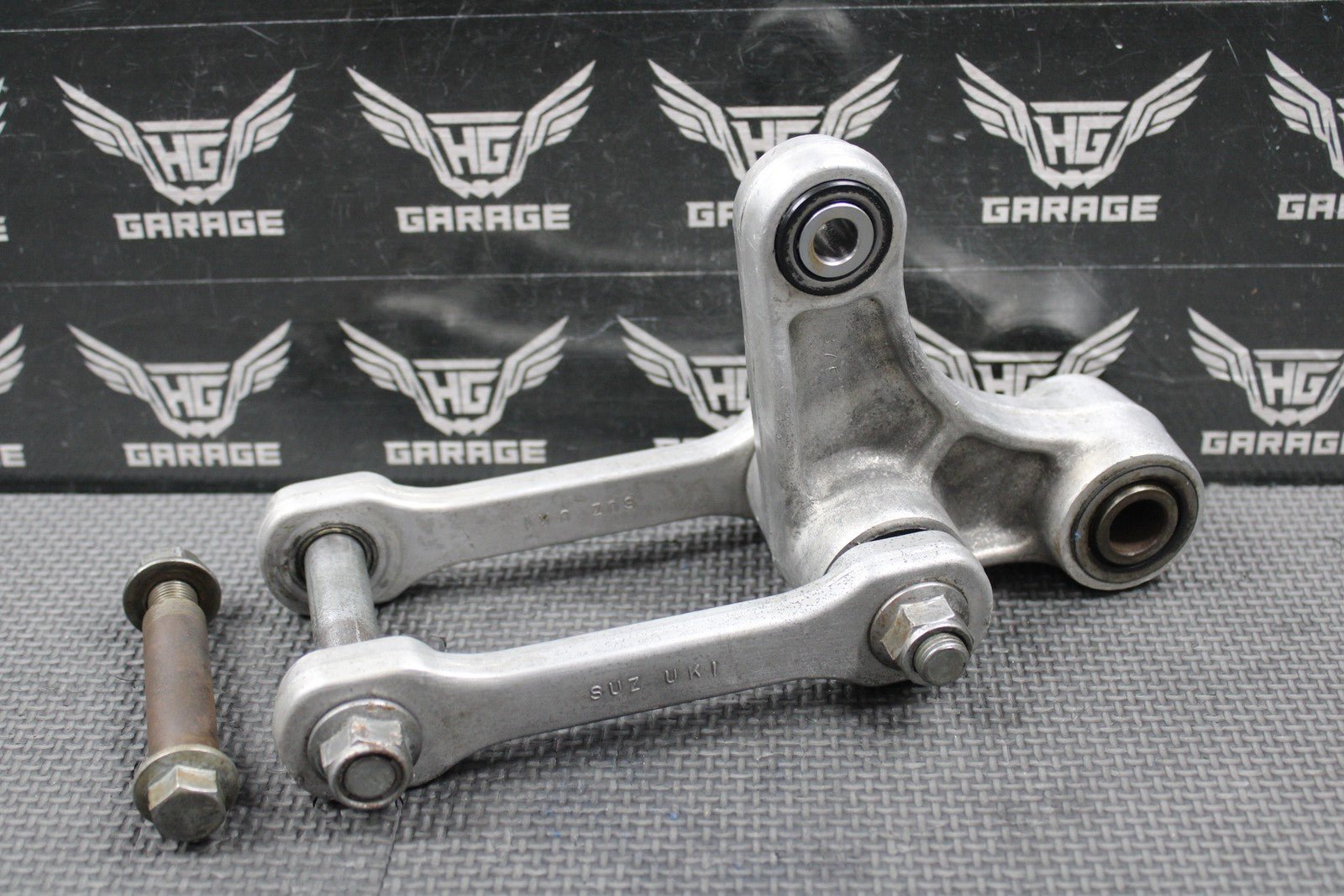 1999 SUZUKI 98 - 99 RM250 OEM REAR SHOCK SWINGARM LINKAGE LEVER 62600 - 37820 NICE! - hggarage