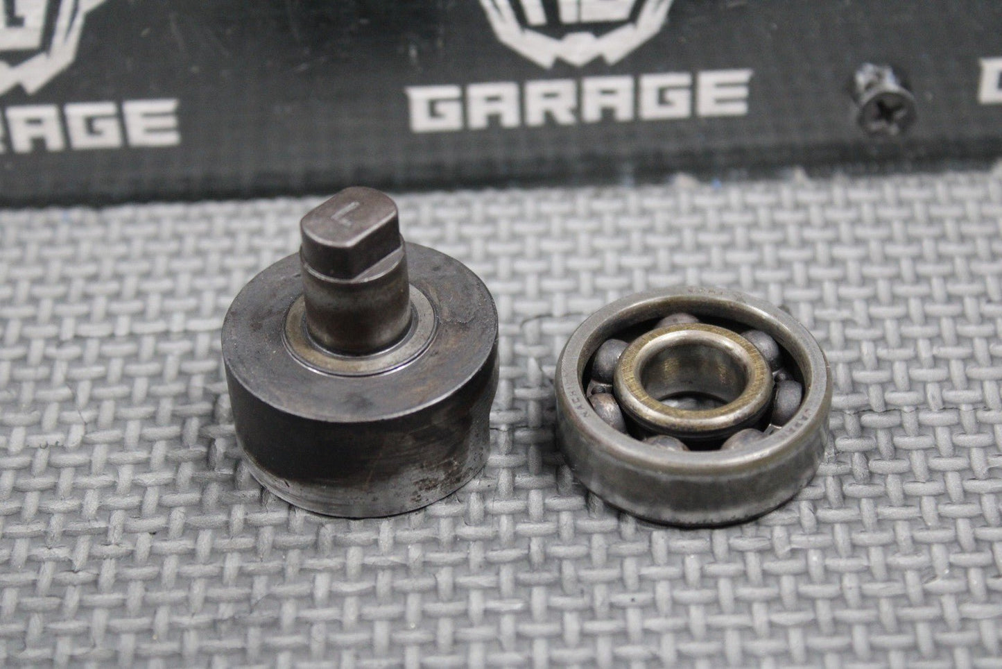1999 99 - 00 SUZUKI RM250 OEM MODEL X Y POWER VALVE EXHAUST SIDE LH 11256 - 37E31 - hggarage