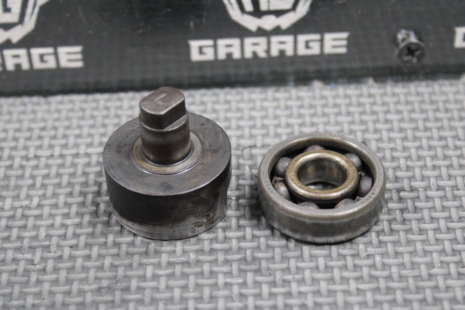 1999 99 - 00 SUZUKI RM250 OEM MODEL X Y POWER VALVE EXHAUST SIDE LH 11256 - 37E31 - hggarage