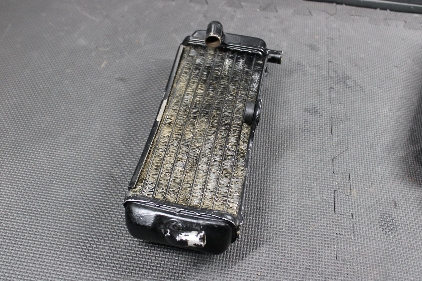1999 YAMAHA YZ125 OEM ENGINE MOTOR COOLING COOLER RADIATOR 4SS - 1240A - 10 - 00 - hggarage