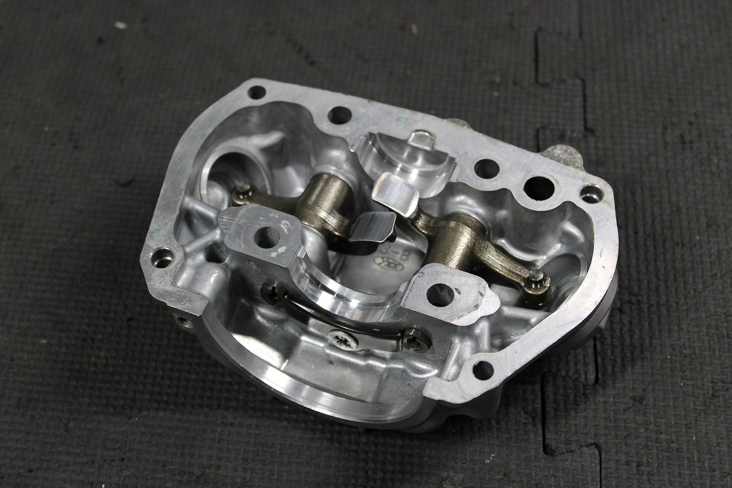 2009 HONDA CRF230L CRF230M ENGINE MOTOR CYLINDER HEAD COVER ROCKER ARMS ASSEMBLY - hggarage