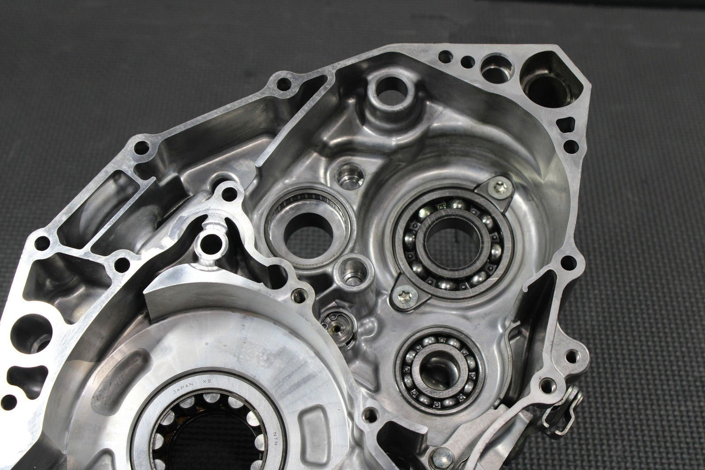 2019 HONDA 19 - 20 CRF450RX OEM LEFT ENGINE MOTOR CRANKCASE CRANK NEEDS REPAIR! - hggarage