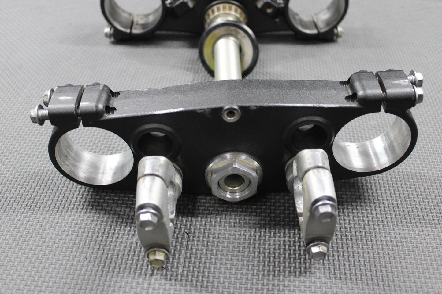 2020 YAMAHA 18 - 20 YZ250F OEM FRONT FORKS LOWER UPPER TRIPLE TREE STEM BAR CLAMP - hggarage