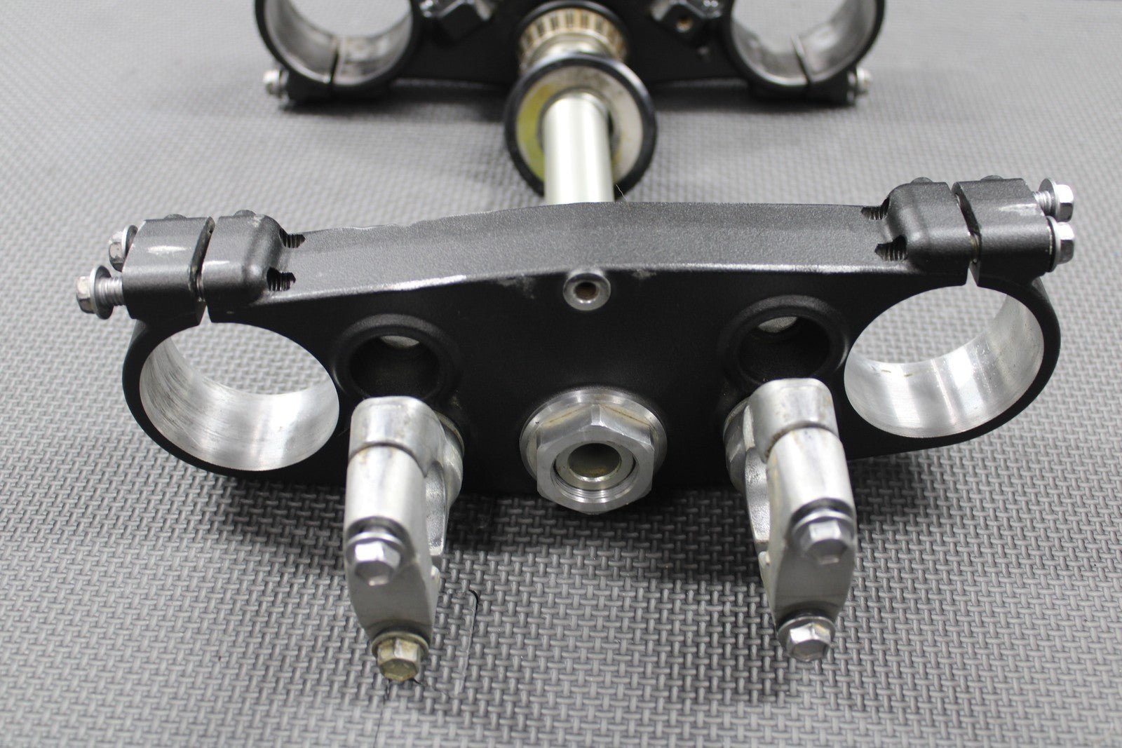 2020 YAMAHA 18 - 20 YZ250F OEM FRONT FORKS LOWER UPPER TRIPLE TREE STEM BAR CLAMP - hggarage