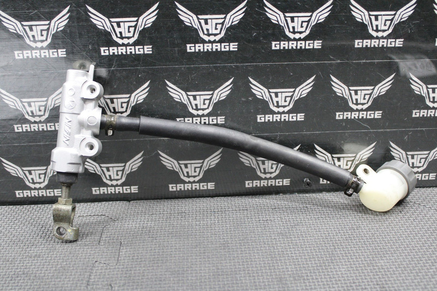 1997 HONDA 97 - 01 CR250R OEM REAR BACK BRAKE MASTER CYLINDER 43510 - KZ3 - B01 NICE! - hggarage