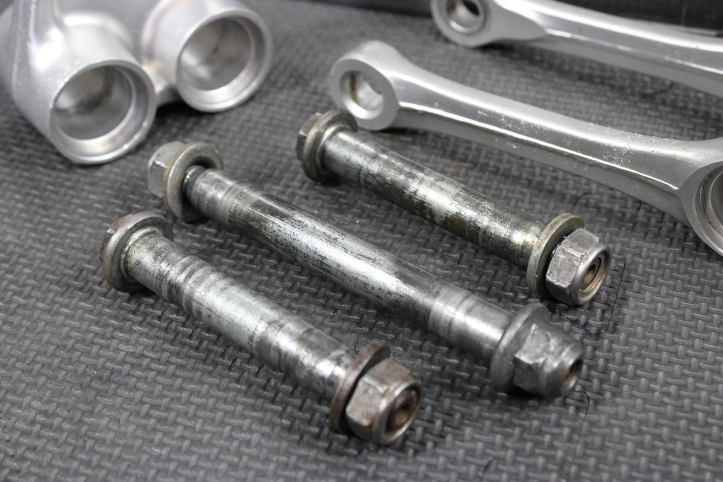 1998 HONDA CR125R CR250R OEM REAR SHOCK LINKAGE LINKS RELAY ARM BOLTS NICE! - hggarage