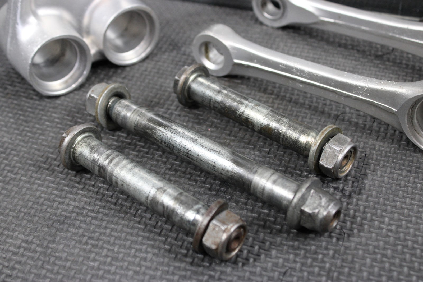 1998 HONDA CR125R CR250R OEM REAR SHOCK LINKAGE LINKS RELAY ARM BOLTS NICE! - hggarage