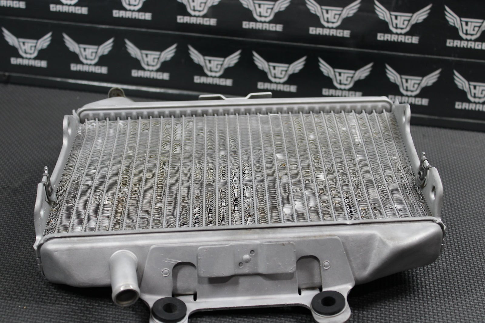1999 Honda CR125R OEM Engine Motor Cooling Cooler Radiator 19100 - KZ4 - J10 - hggarage