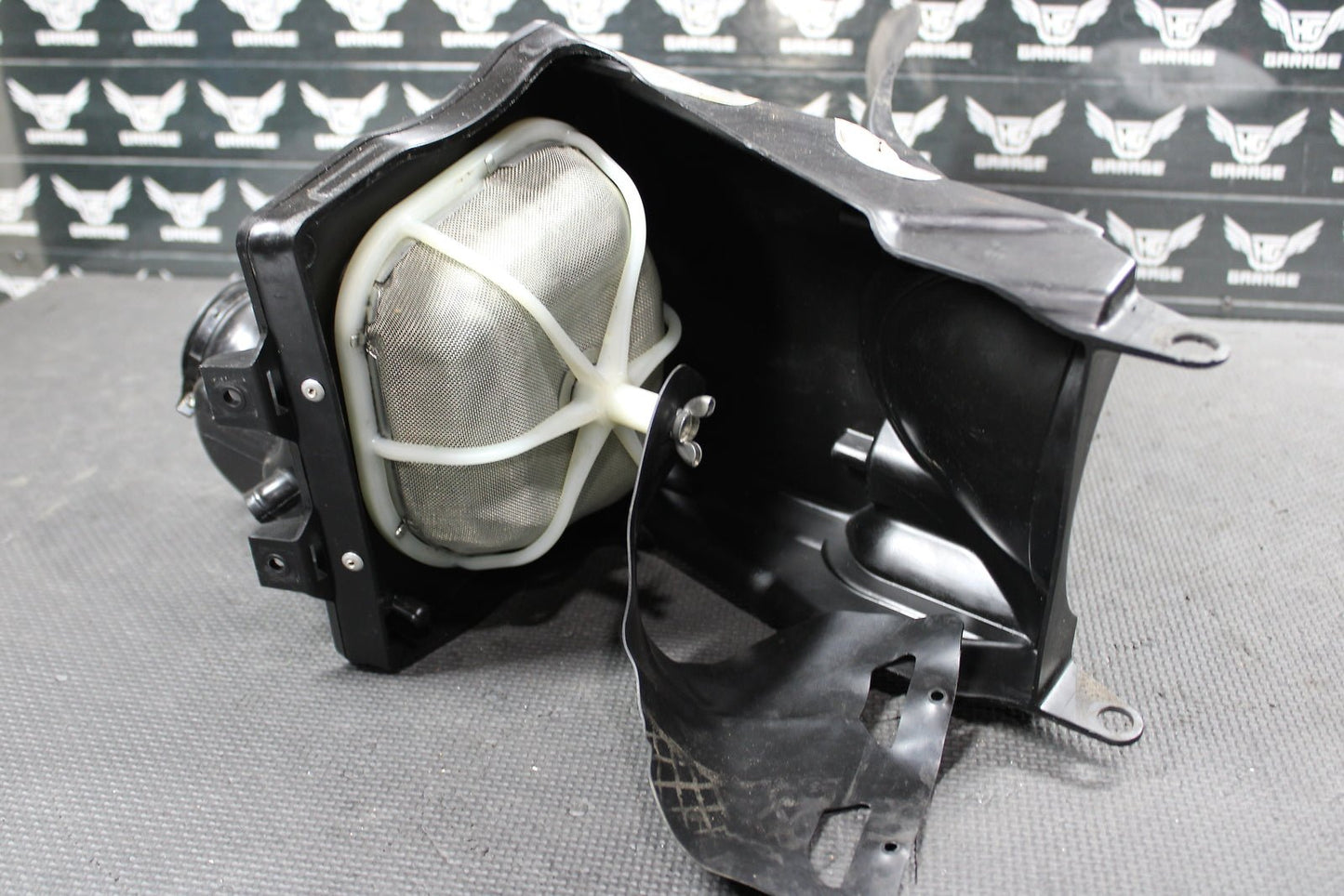 2013 HONDA CRF450R OEM AIRBOX INTAKE AIR CLEANER CASE 17210 - MEN - A70 - hggarage