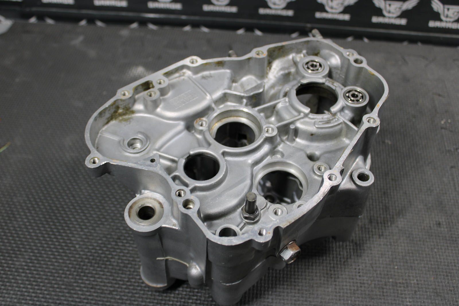2001 KAWASAKI 01 - 05 KX100 KX85 OEM LEFT RIGHT ENGINE MOTOR CRANKCASE CRANK CASES - hggarage