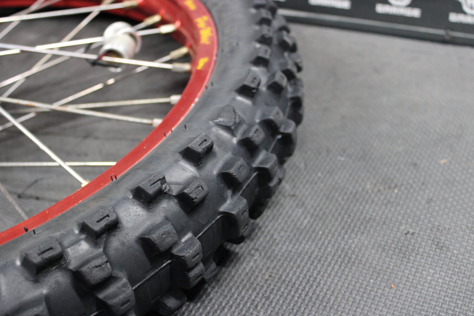 2006 YAMAHA YZ250F YZ426F YZ450F RED PRO WHEEL OEM HUB FRONT WHEEL RIM TIRE - hggarage
