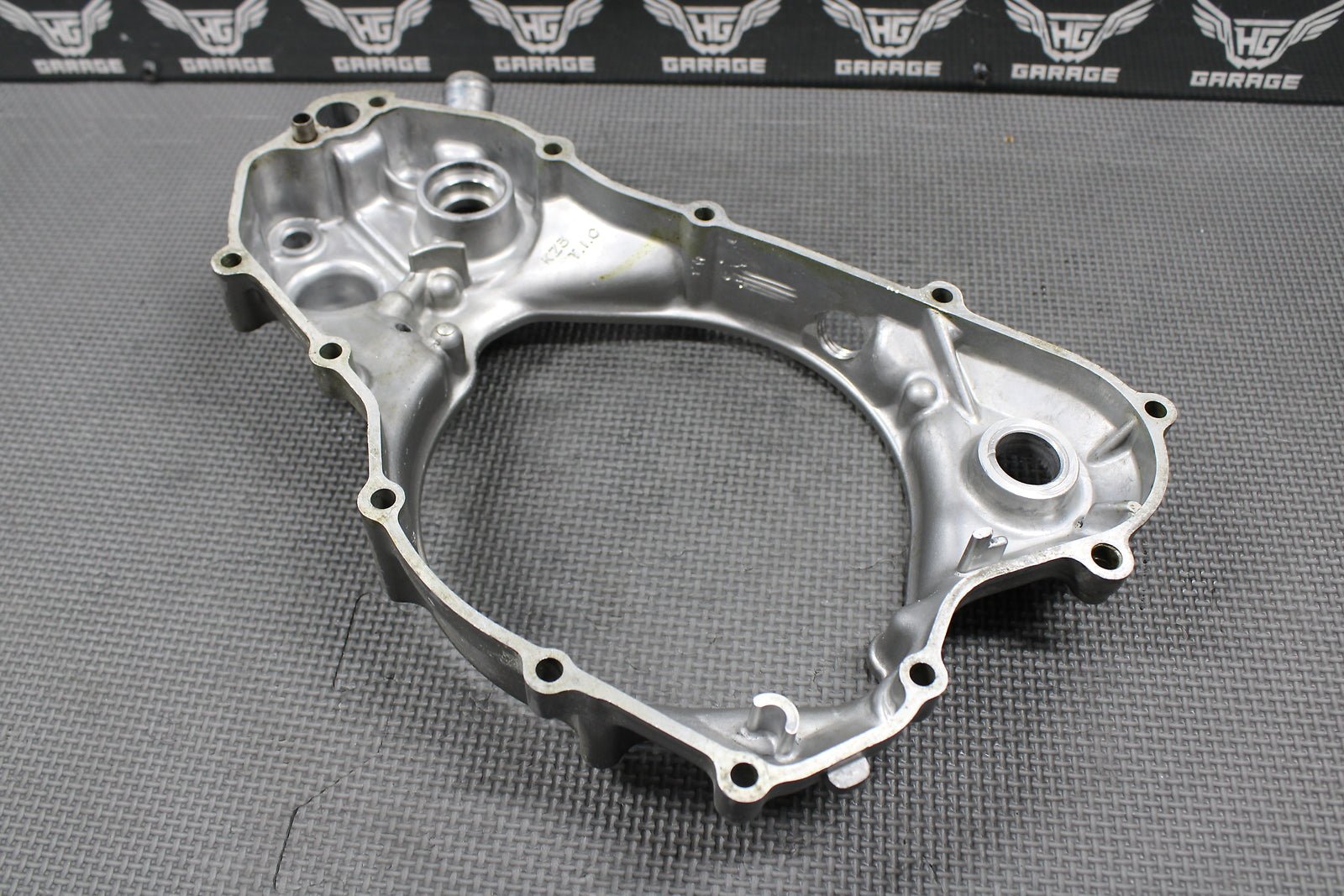 1994 92 - 96 HONDA CR250R OEM RIGHT CRANKCASE INNER CLUTCH COVER 11341 - KZ3 - 890 - hggarage