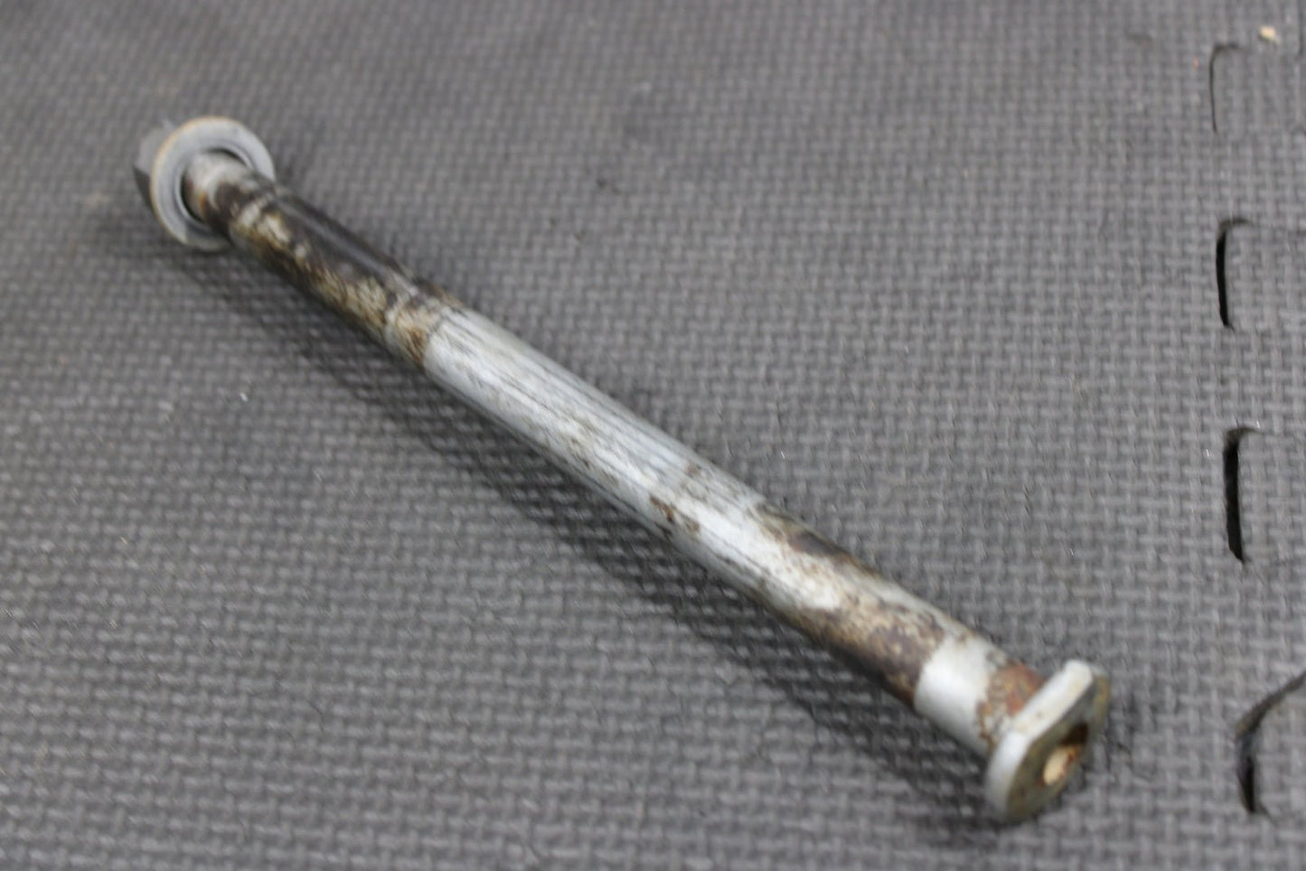 2015 KAWASAKI KX450F OEM REAR AXLE FRONT AXLE SWINGARM PIVOT BOLT - hggarage